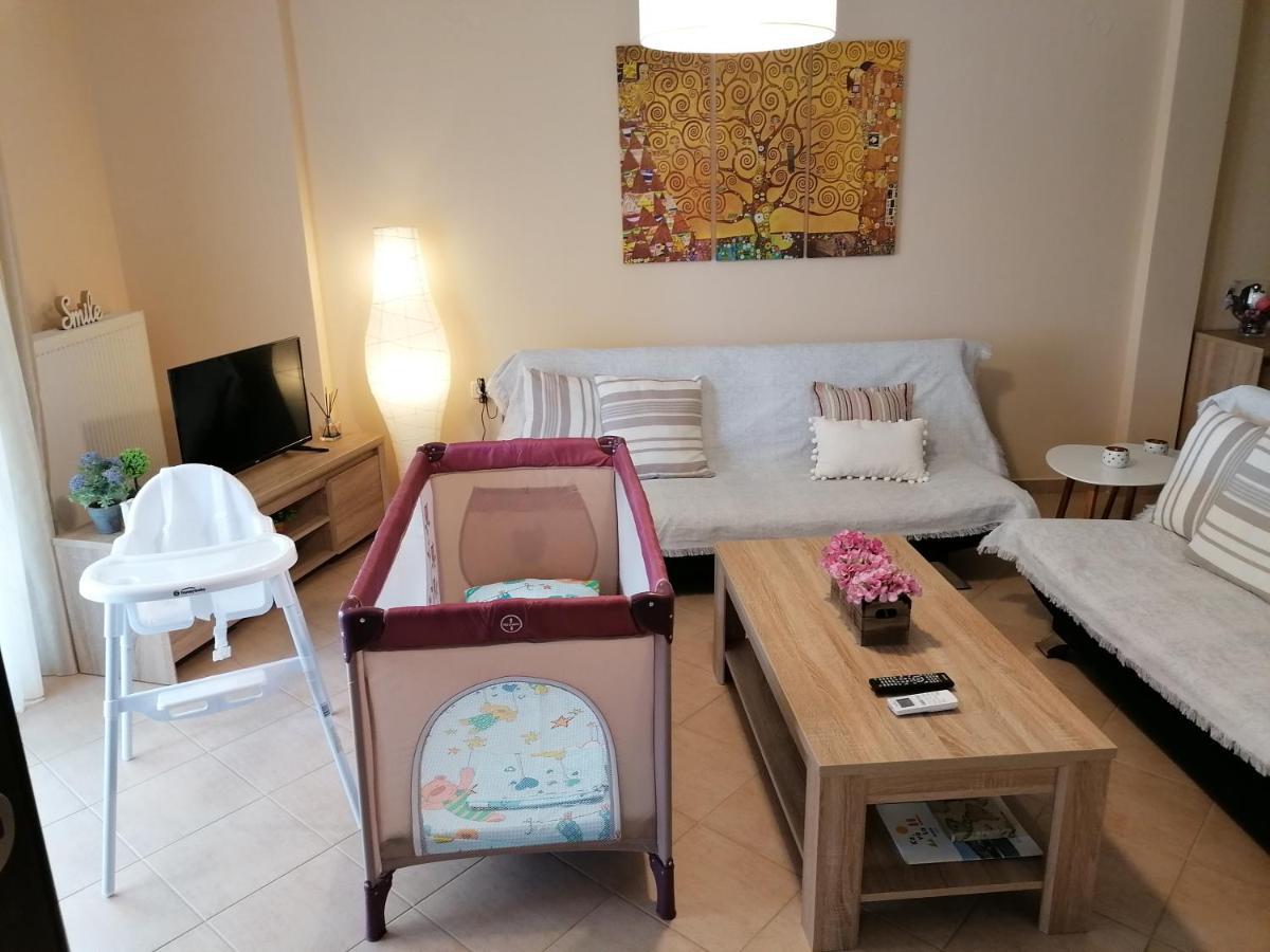 Bella Casa Lägenhet Néa Péramos Exteriör bild