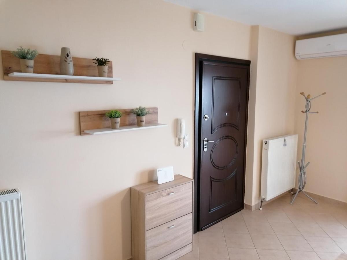 Bella Casa Lägenhet Néa Péramos Exteriör bild