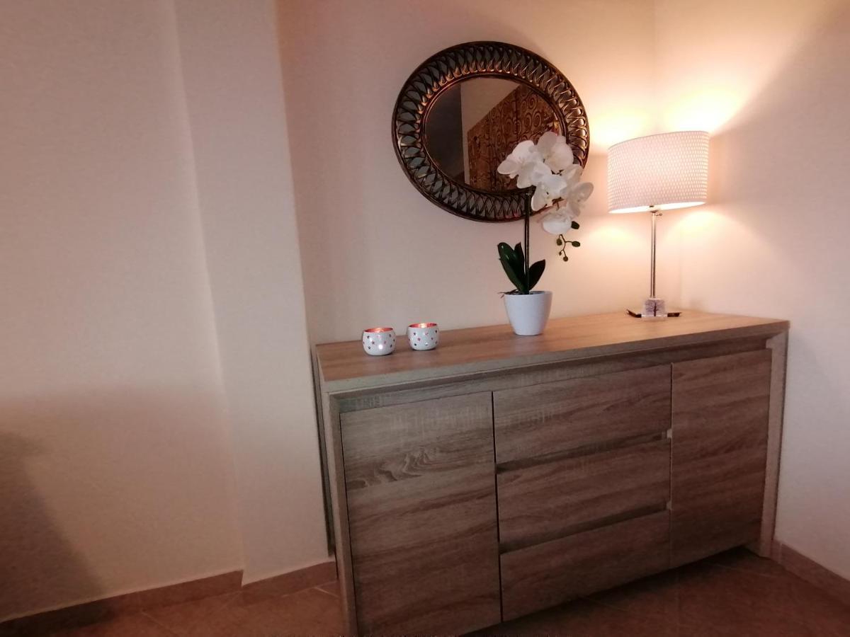Bella Casa Lägenhet Néa Péramos Exteriör bild