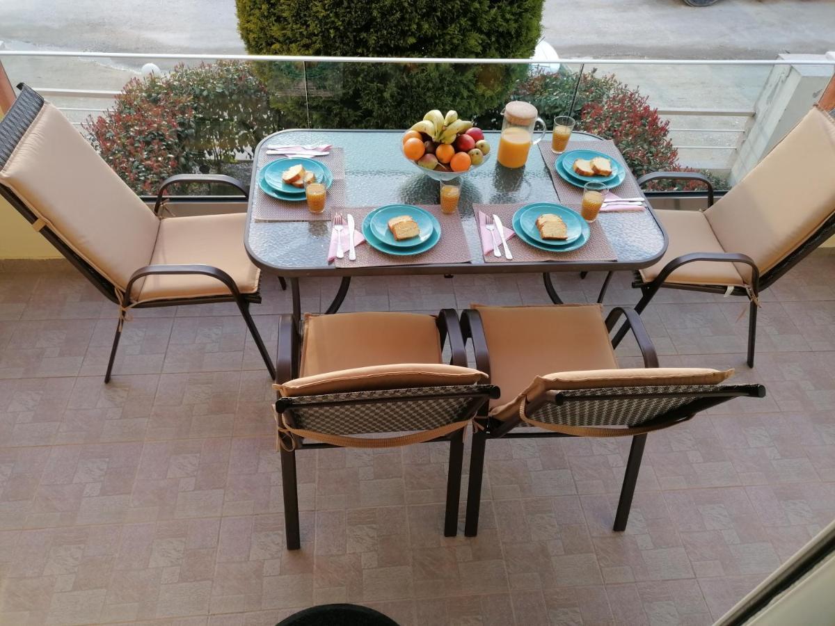 Bella Casa Lägenhet Néa Péramos Exteriör bild