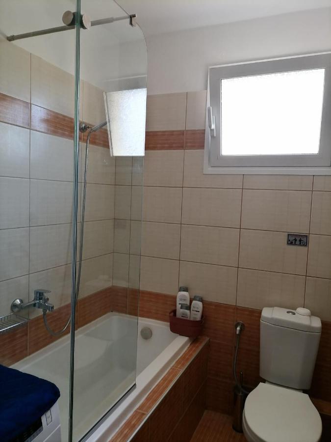 Bella Casa Lägenhet Néa Péramos Exteriör bild