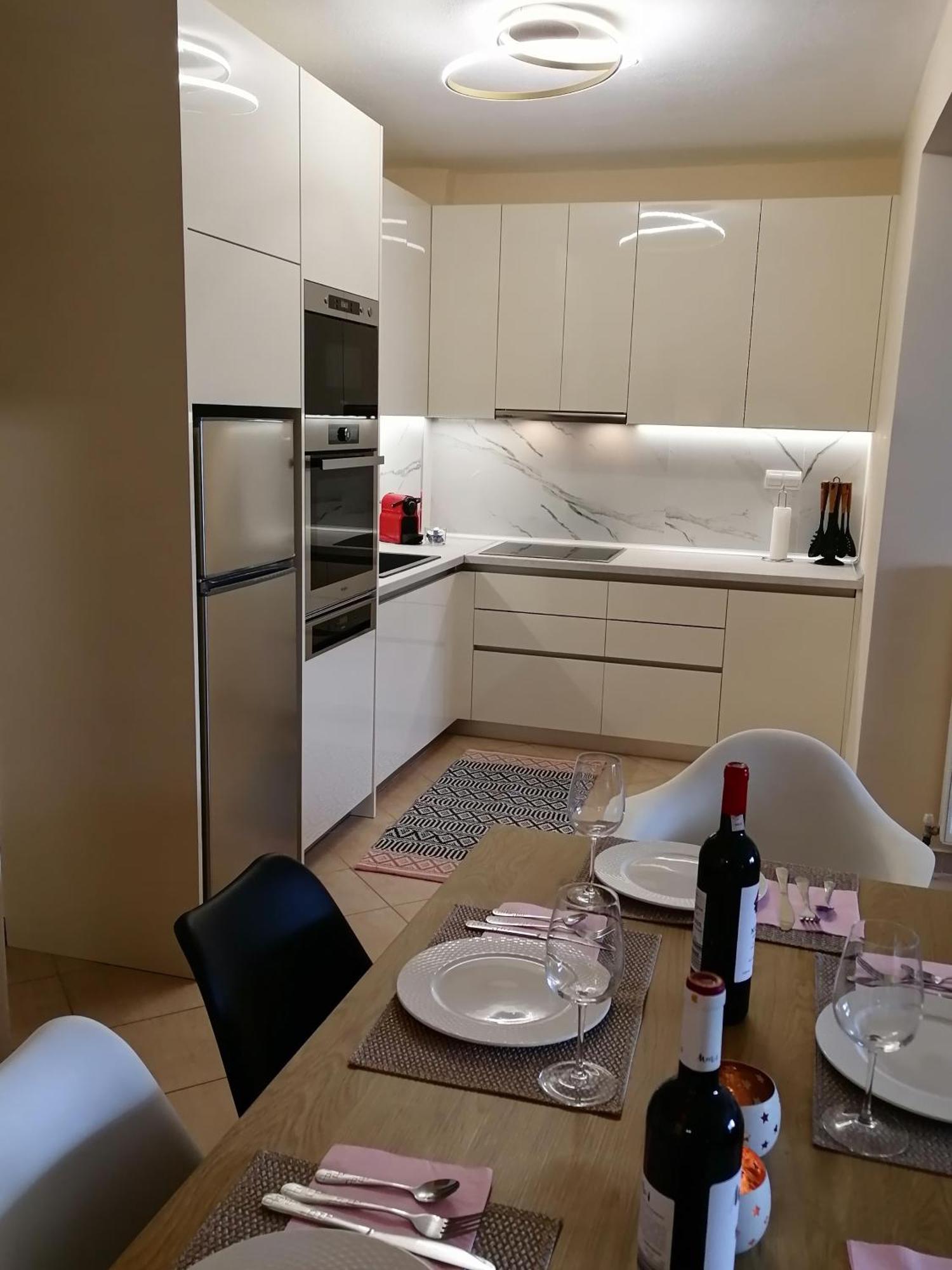 Bella Casa Lägenhet Néa Péramos Exteriör bild